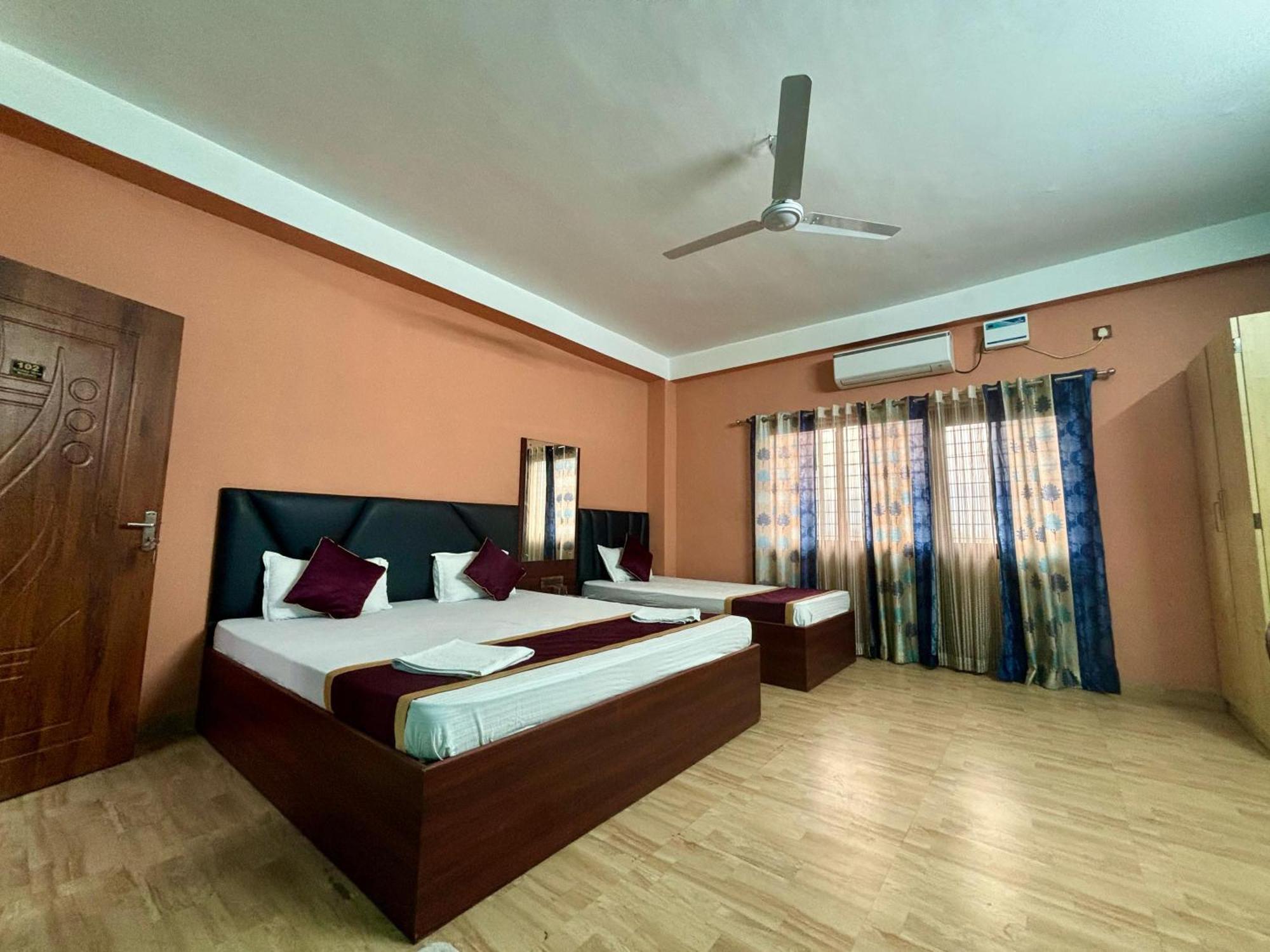 Krishna Shree Guest House 古瓦哈提 外观 照片