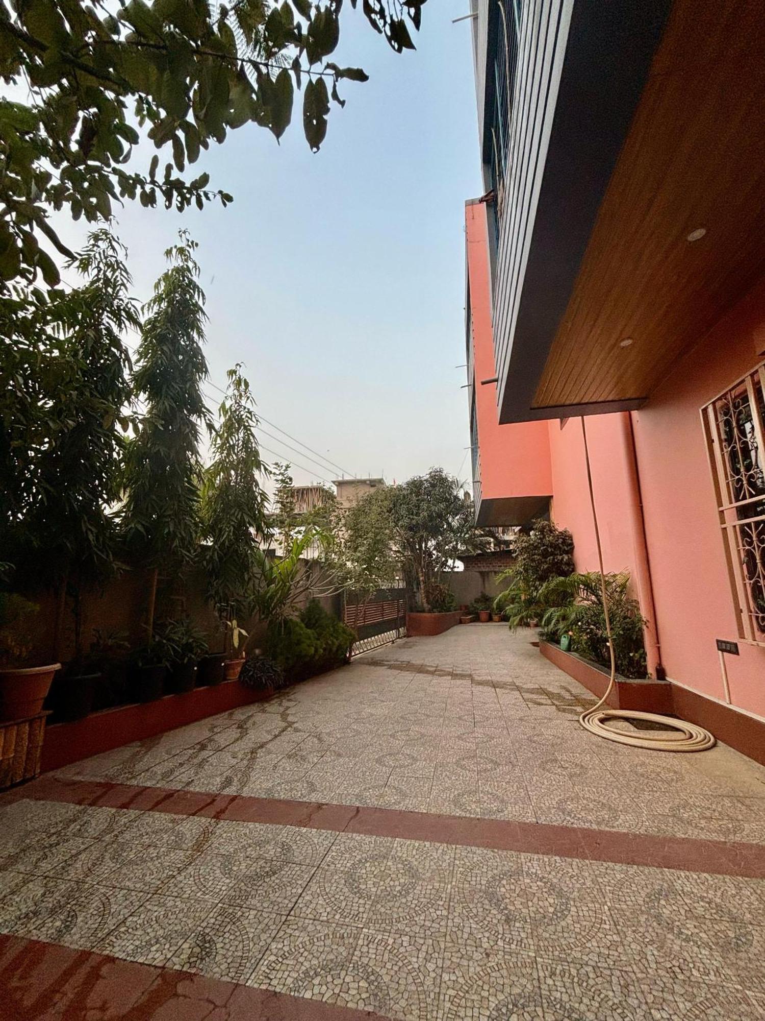 Krishna Shree Guest House 古瓦哈提 外观 照片